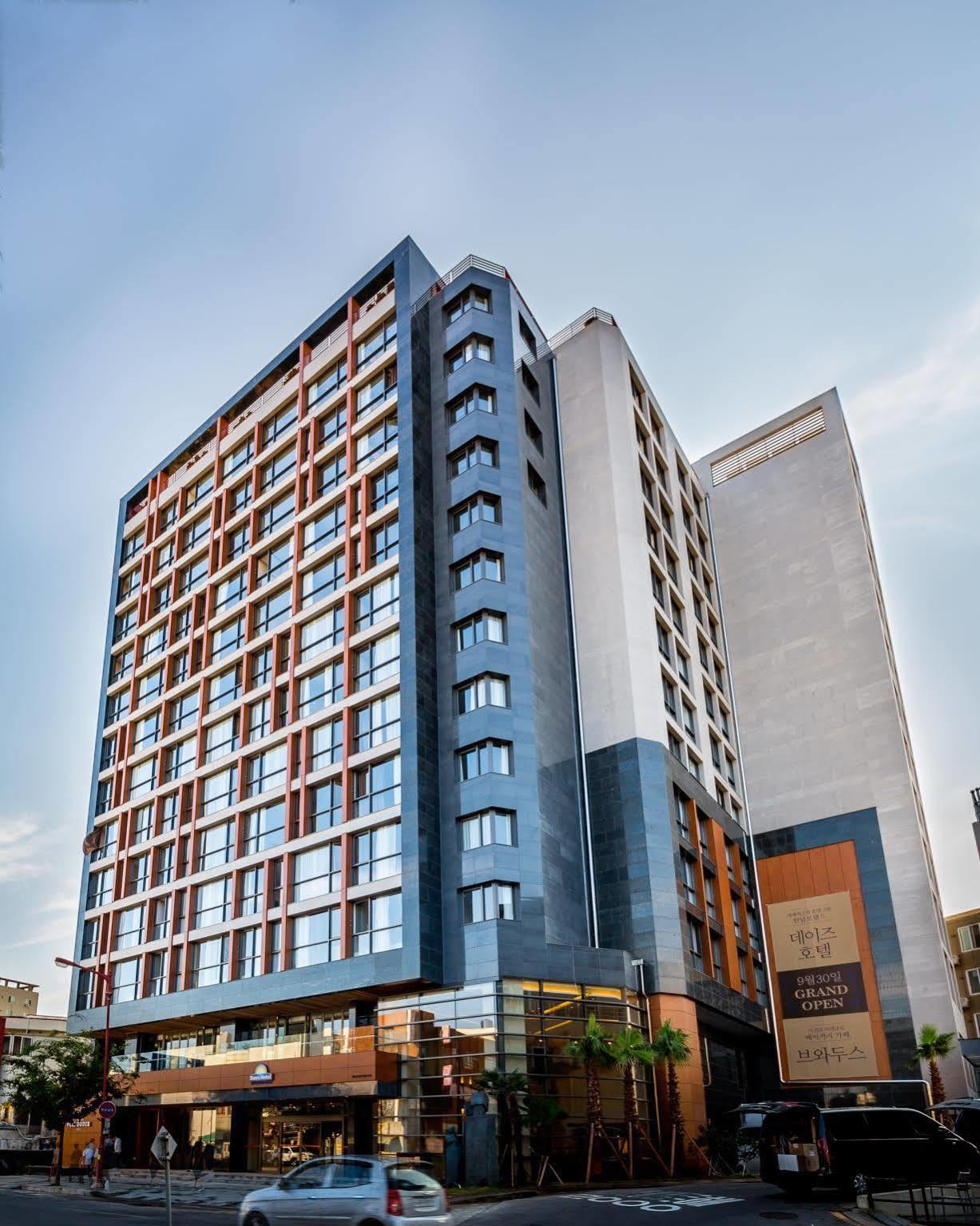 Days Hotel Jeju Seogwipo Ocean Экстерьер фото